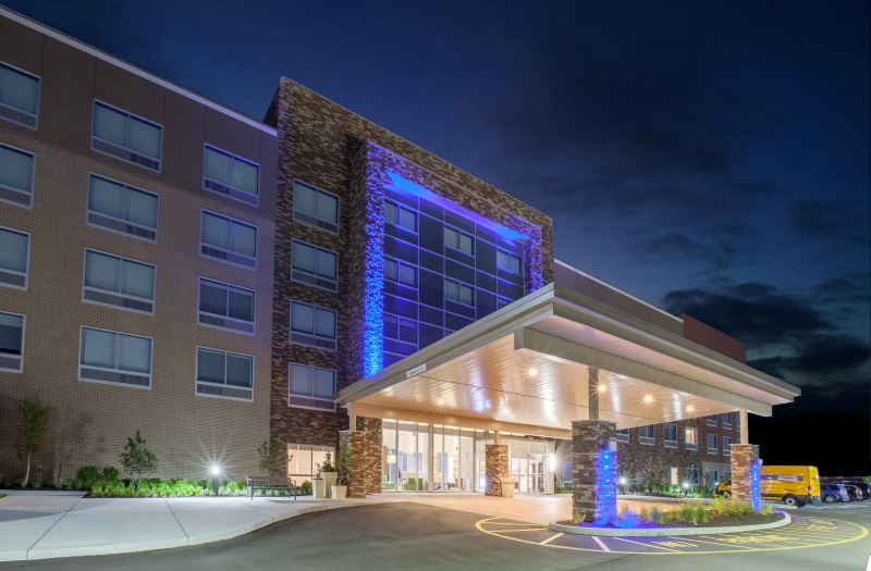 hotels in noblesville indiana near ruoff mortgage