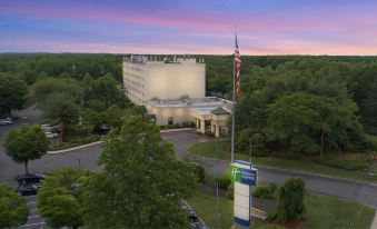 Holiday Inn Express Stony Brook-Long Island, an IHG Hotel