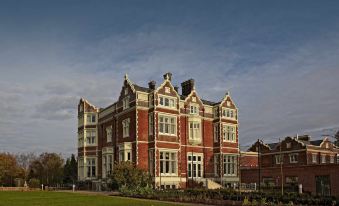 Wivenhoe House Hotel