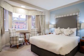 ザ マローン ホテル