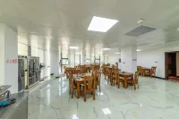 Xingfuting Zijiang Pearl Hotel