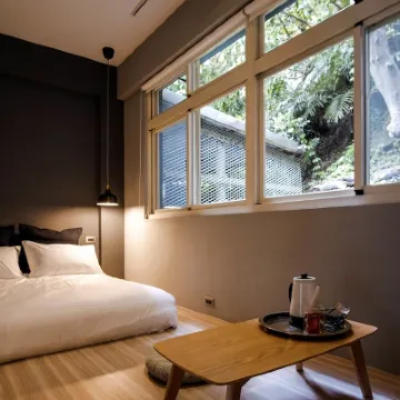 粼島旅宿 鄰近槓子寮砲臺的酒店