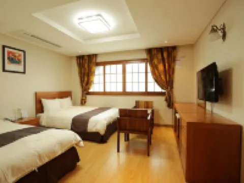 Jeju Parkside Tourist Hotel Hotels near Jeju Intl. Airport