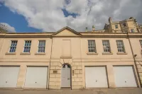 Crescent Mews Hotels near Avon Riverside Station (Avon Valley Railway)