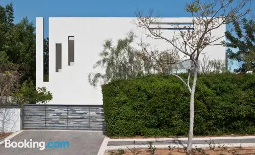 凱撒利亞愛麗絲別墅度假屋