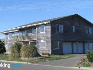 Coquille Point Condo