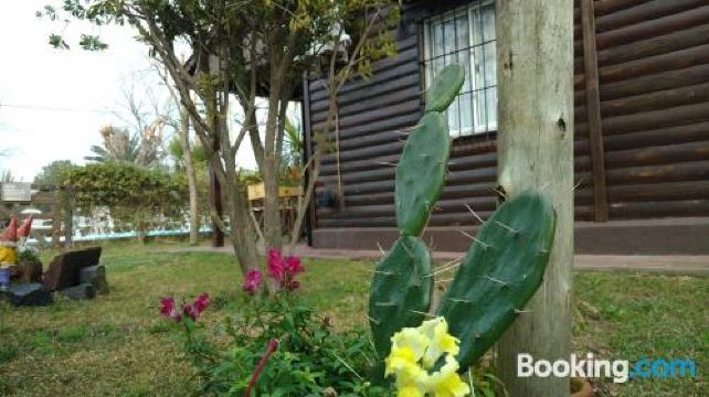 Los Tres Duendes - Housity