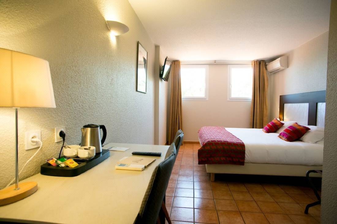 Hotel l'Arapède-Collioure Updated 2022 Room Price-Reviews & Deals | Trip.com