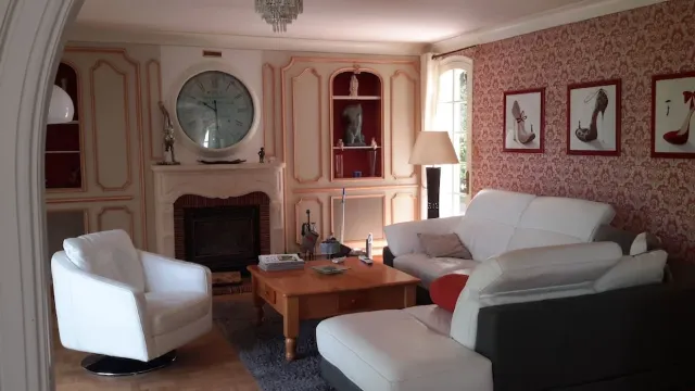 小薩拉曼德利區酒店