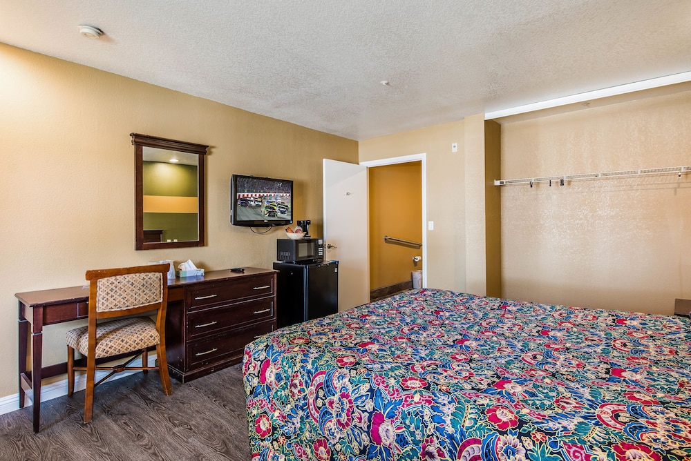 Budget Inn Anaheim / Santa Fe Springs