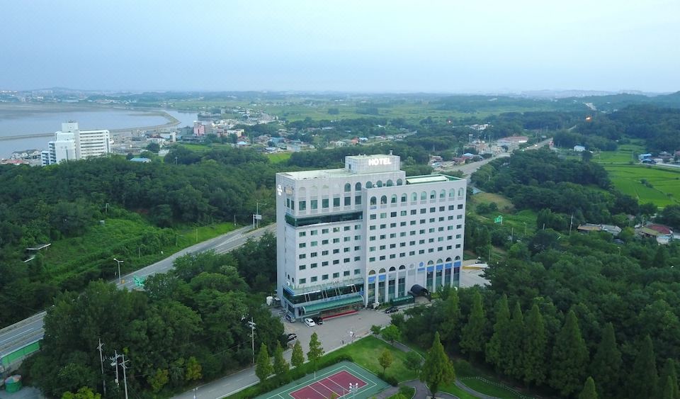 평택호그랜드관광호텔 (Grand Hotel Pyeongtaek Lake) 후기, 예약 및 특가 확인 - 평택 호텔 추천 | 트립닷컴