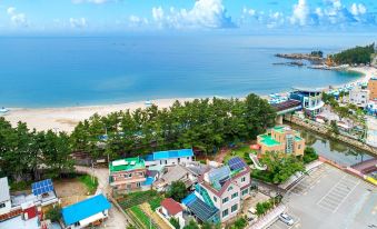 Samcheok Sol Beach Pension