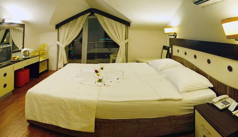 La Vita's Hotel-Side Updated 2022 Room Price-Reviews & Deals La Vita's Hotel-Side Updated 2022 Room Price-Reviews & Deals