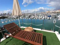 Boat Haus Mediterranean Experience Alcaidesa  la Linea فنادق في لا يينا دي لا كونسيبسيون