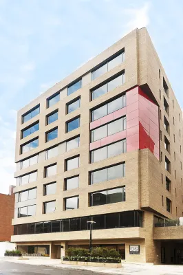 Bs Rosales Hotel Отели рядом с достопримечательностью «Парк 93»
