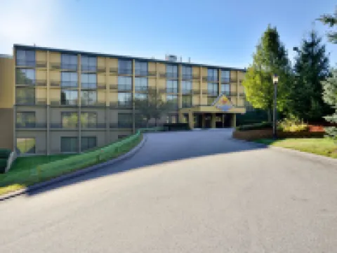 BestWestern Plus North Shore Hotel Hotels in Danvers