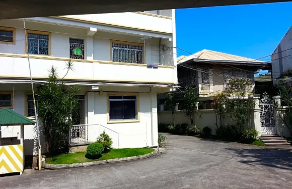 Traders Mega A旅館