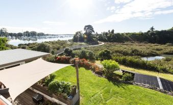 Harbour and Coastal 3 Bedroom Home with Path Views