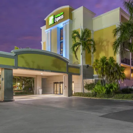 Holiday Inn Express CAPE CORAL-FORT MYERS AREA by IHG