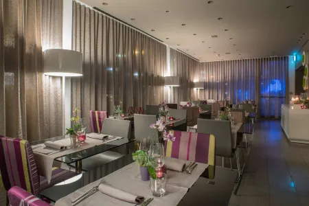 8Piuhotel Отели в г. Лечче