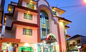 Hotel Puri Kwitang
