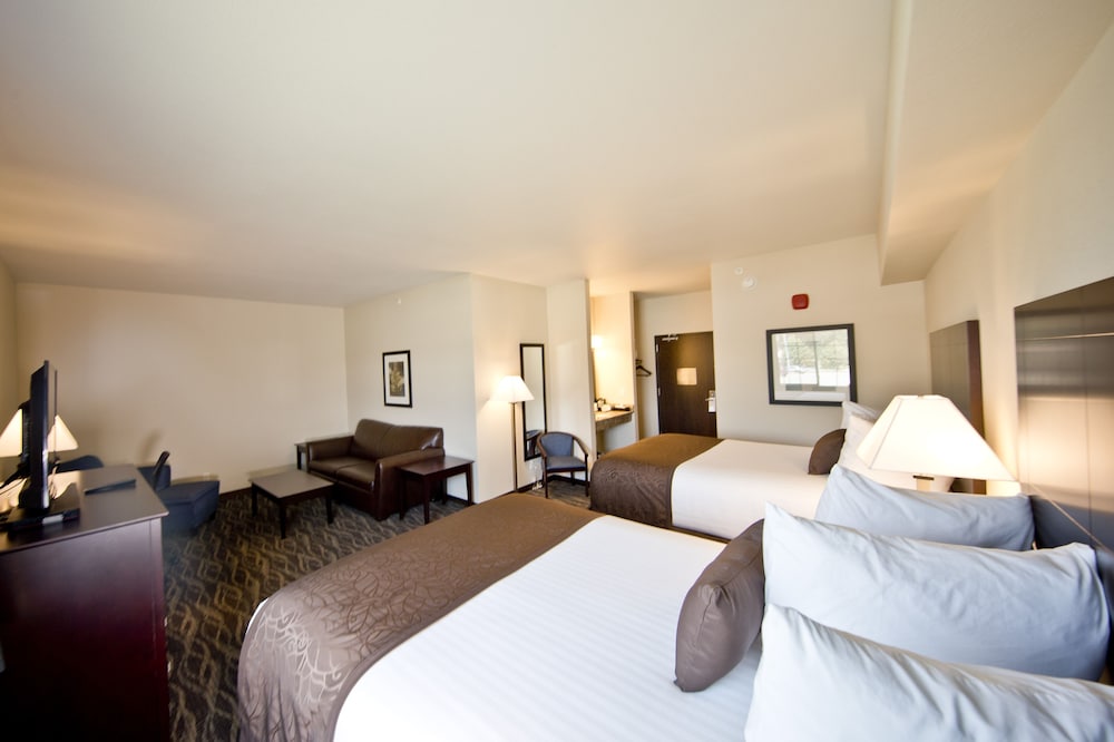 Cobblestone Inn & Suites - Denison - Oak Ridge