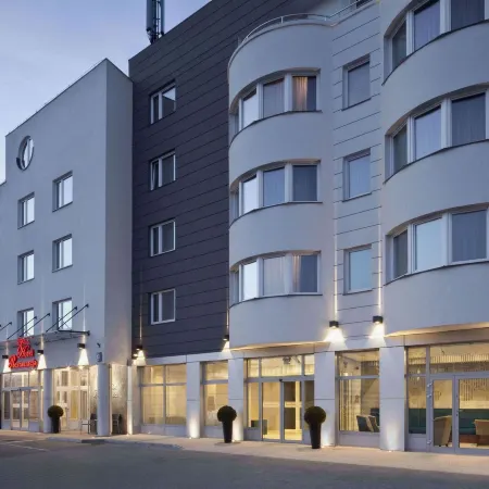 Hotel Witkowski Warsaw Airport Отели рядом с достопримечательностью «Влохи»