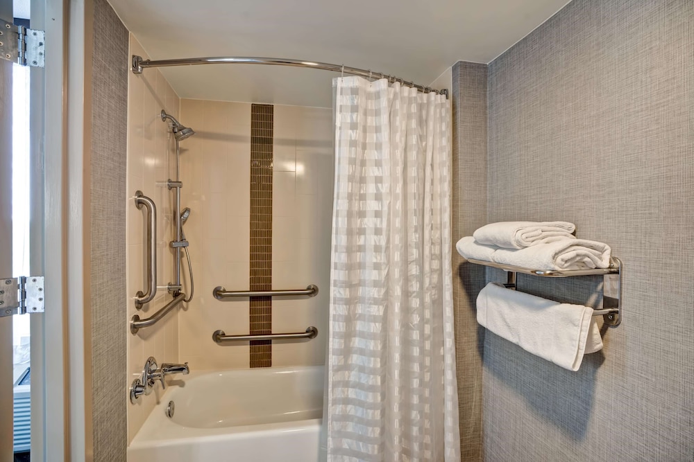 Hyatt Place Baltimore/BWI Airport