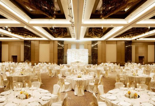 2. 페어몬트 바쿠 ..