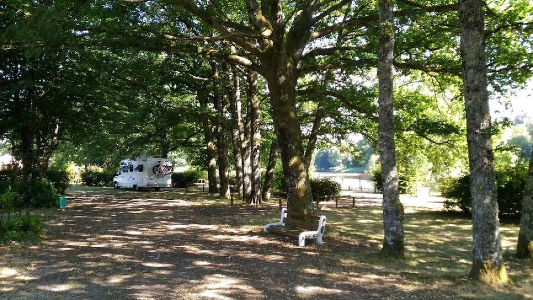 Camping Ladignac Caravan Park-Ladignac 