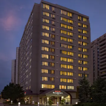 Residence Inn London Downtown Hotels in der Nähe von Banting House National Historic Site