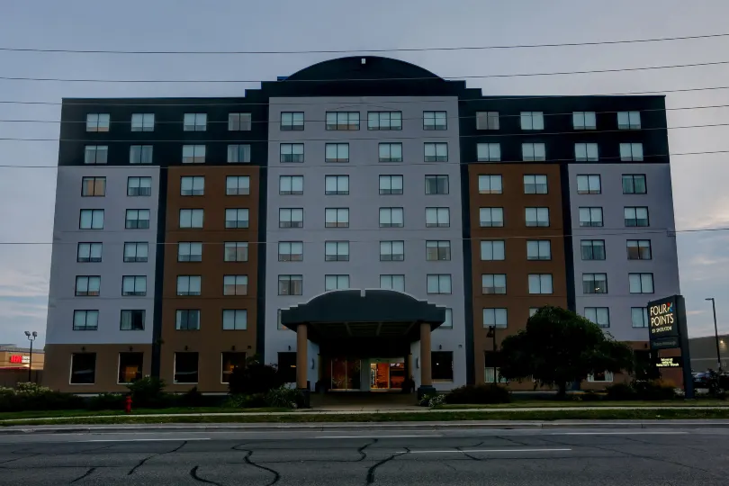 Four Points by Sheraton Toronto Mississauga