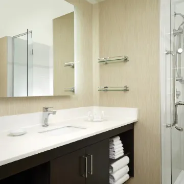 Residence Inn Montreal Downtown Отели рядом с достопримечательностью «Университет Макгилл»