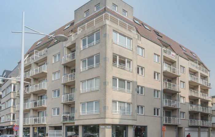 Strandhuis with Balcony