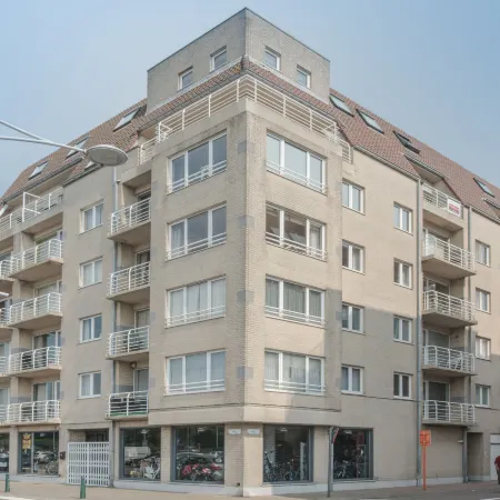 Strandhuis with Balcony