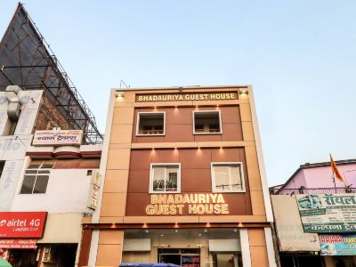 OYO 65728 Hotel Bhadauria