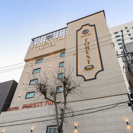 Forest 701 Hotel