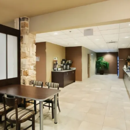 Microtel Inn & Suites by Wyndham Searcy