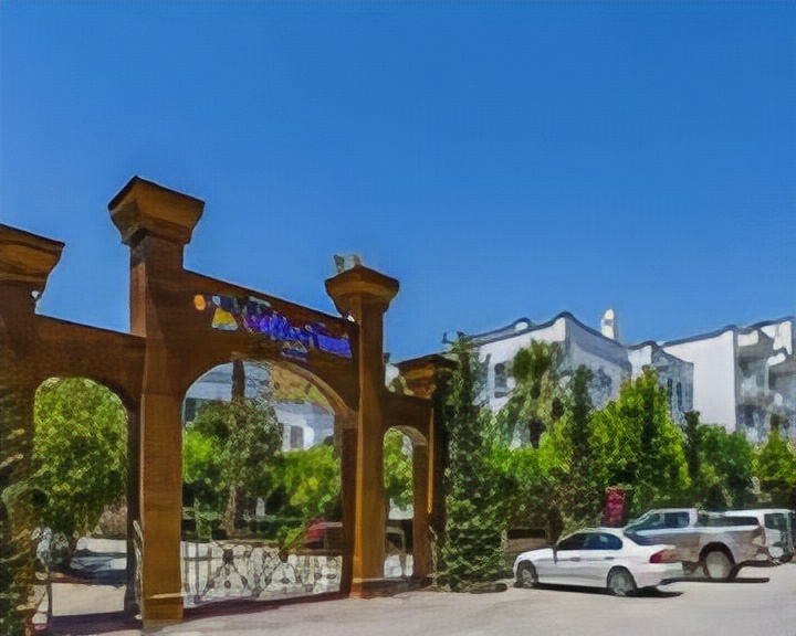 Golden Beach Hotel