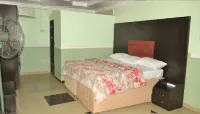 Prosperous Royal Hotel and Resort Hotels near Ibukunolu Shopping Compex