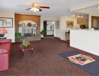 Super 8 by Wyndham Woodstock Hotel a Crystal Lake