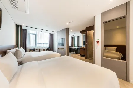 CS Premier Hotel