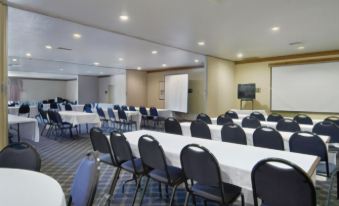 SureStay Plus Hotel by Best Western Point Richmond