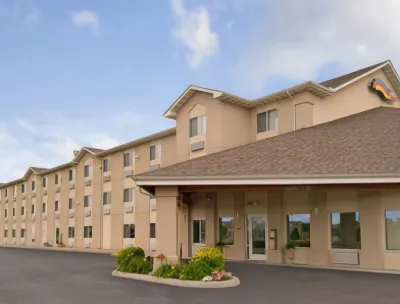 Baymont by Wyndham Maumee Toledo Hotels in 