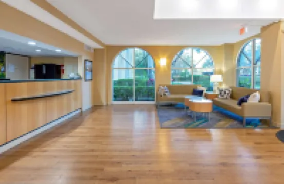 科勒爾斯普林斯南拉昆塔温德姆套房酒店