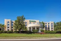 La Quinta Inn & Suites by Wyndham Sarasota Downtown Hotels in Sarasota