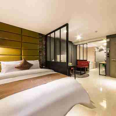 Docking Hotel Rooms