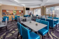 La Quinta Inn & Suites by Wyndham Miami Airport West Hotels in Doral