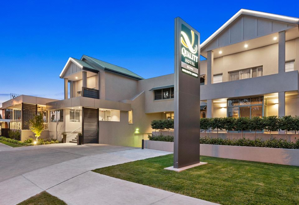 Quality Hotel GatewayOver view