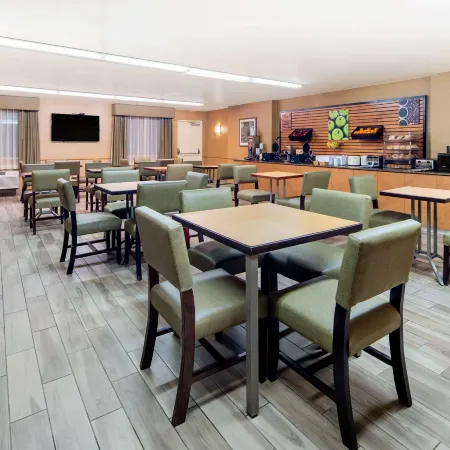 La Quinta by Wyndham Irvine Spectrum